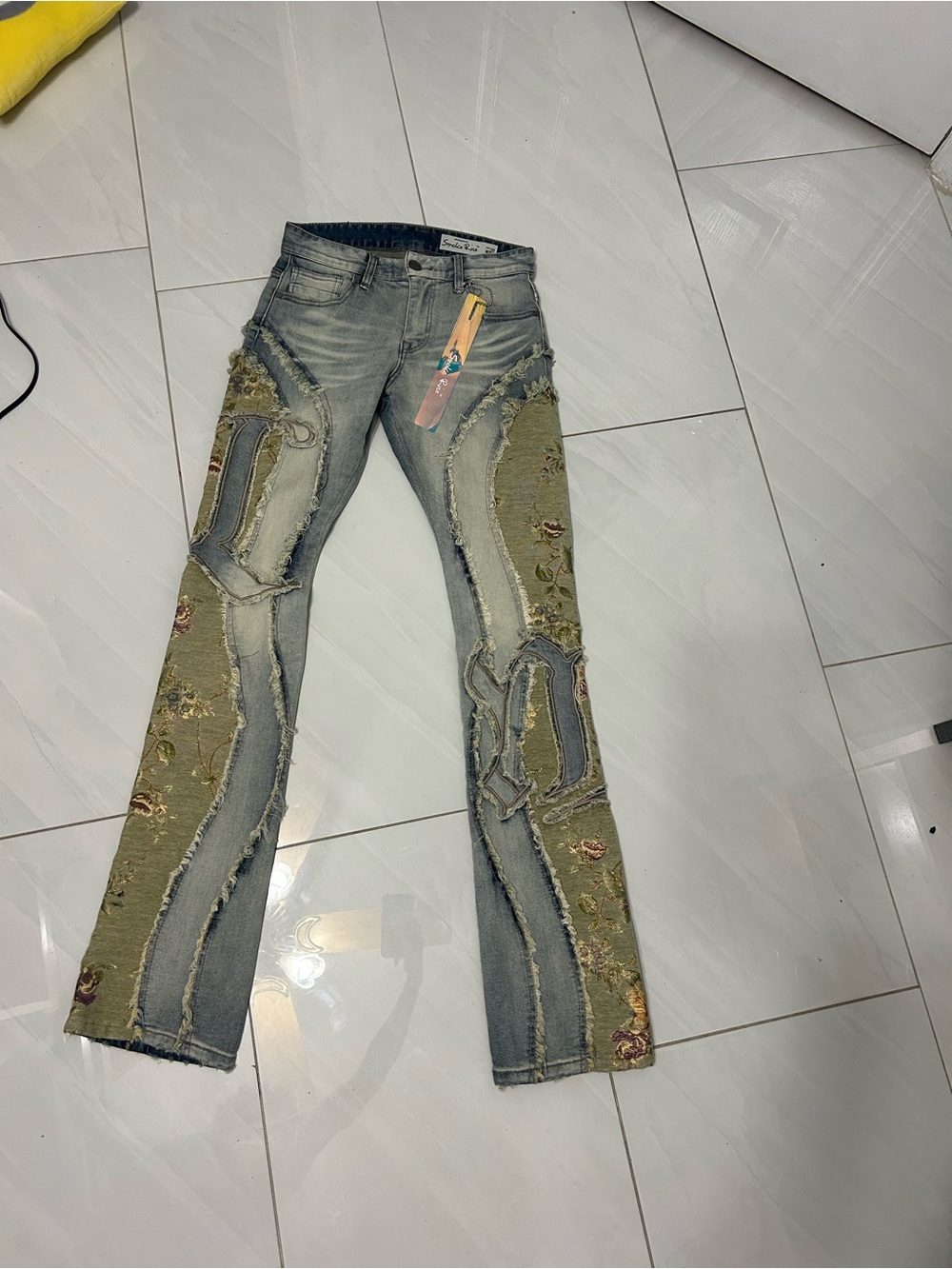 Smoke Rise Flared Jeans Size 28